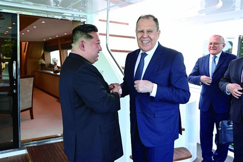 俄罗斯外交部网站发布的金正恩会见拉夫罗夫的照片 新华社发